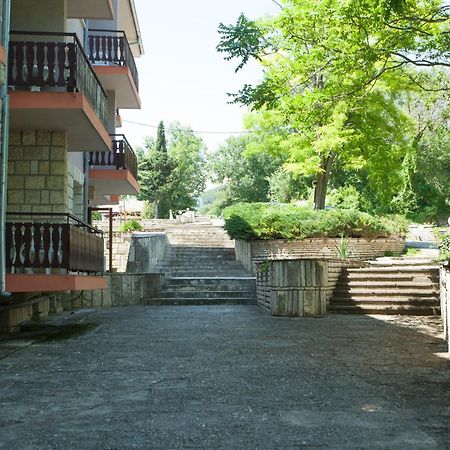 Bisser Hotel - Free Parking - Free Pool Access Balchik Exterior foto
