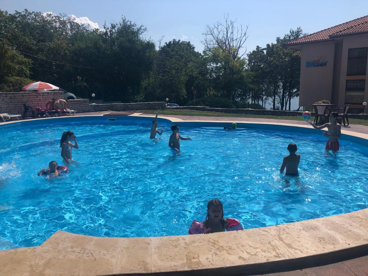 Bisser Hotel - Free Parking - Free Pool Access Balchik Exterior foto
