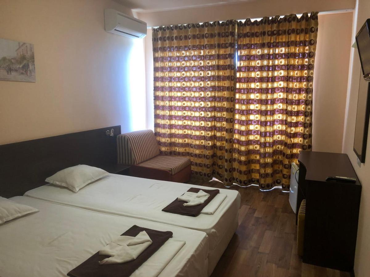 Bisser Hotel - Free Parking - Free Pool Access Balchik Exterior foto