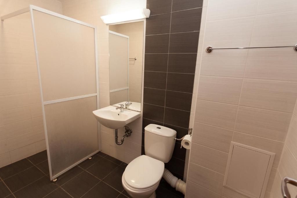 Bisser Hotel - Free Parking - Free Pool Access Balchik Habitación foto