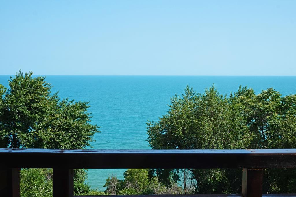 Bisser Hotel - Free Parking - Free Pool Access Balchik Exterior foto