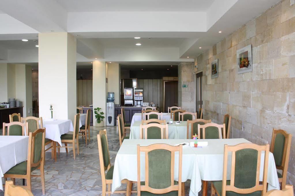 Bisser Hotel - Free Parking - Free Pool Access Balchik Exterior foto